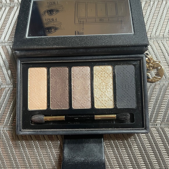 Dior Holiday Couture Collection. Daring Eye Palette - Picture 2 of 3